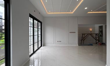 Rumah Klasik Dengan Sentuhan Modern di BSD