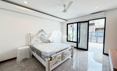 KBP1545 Charming New Villa Clean and bright.