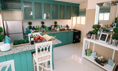 FREYA unit with balcony for as low as ₱73,226 monthly amortization!