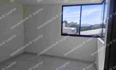 EN VENTA CASA EN PACHUQUILLA,  3 RECÁMARAS, EQUIPADA.