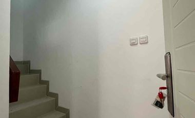 JUAL CEPAT – TOWN HOUSE DI RAWA SARI TERMURAH SIAP HUNI