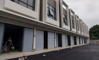 DIJUAL RUKO PINGGIR JALAN KODAU SIAP HUNI LOKAS STRATEGIS SHM BEBAS BANJIR