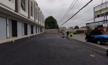 DIJUAL RUKO PINGGIR JALAN KODAU SIAP HUNI LOKAS STRATEGIS SHM BEBAS BANJIR