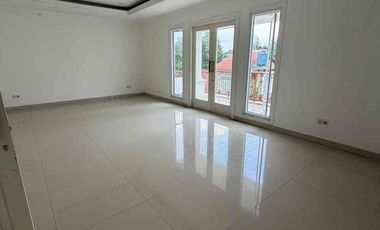 townhouse. super. terjangkau.  dekat citos.      hrg.  super. obral