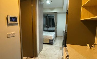 DISEWAKAN Gold Coast Apartment Studio Furnished