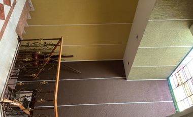 Casa de 3 niveles en venta en Oblatos 282 m² ¡Ubicación inmejorable a 1 cuadra de Plaza Oblatos!