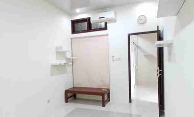Disewakan Strategis & Nyaman, Rumah Tinggal + Kantor 2 Lantai Siap Huni & Semi Furnished, Sinduharjo, Ngaglik, Sleman