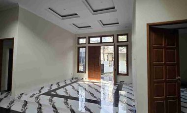 rumah 5 kamar. al Fajri, Pejaten