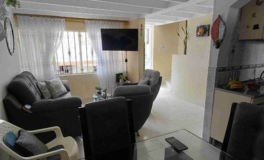 VENDO FLORIDABLANCA CASA  PEATONAL  4 ALCOBAS BARRIO SAN BERNARDO.