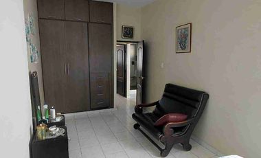 VENDO FLORIDABLANCA CASA  PEATONAL  4 ALCOBAS BARRIO SAN BERNARDO.