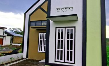 Rumah Modern 2 KT di Lumajang - Harga 166 Juta, Bisa KPR