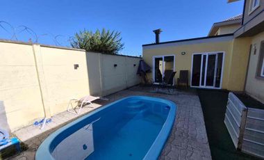 SE ARRIENDA CASA CONDOMINIO PARQUE ANTUMALAL