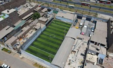 VENDO TERRENO  COMERCIAL DE 1094 M2 EN PLENA AV. CARLOS IZAGUIRRE SMP