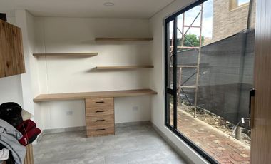 ARRIENDO ESTRENAR ESPECTACULAR CASA ANTIGUA EN SAN ANTONIO DEL BEJUCAL CUN DINAMARCA COLOMBIA.