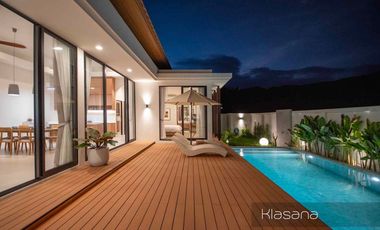 High Class Amongst Nature - Three Bedroom Contemporary Villa