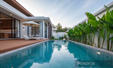 High Class Amongst Nature - Three Bedroom Contemporary Villa