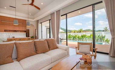 High Class Amongst Nature - Three Bedroom Contemporary Villa