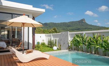 High Class Amongst Nature - Three Bedroom Contemporary Villa