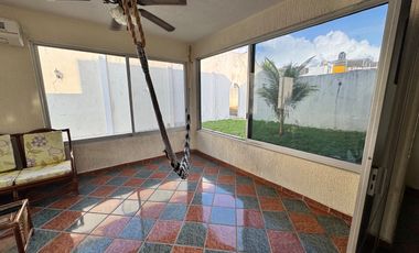 Casa en Venta. Olinalá Princesa, Granjas del Marqués