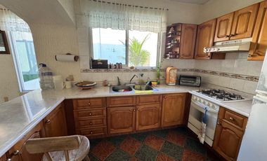 Casa en Venta. Olinalá Princesa, Granjas del Marqués