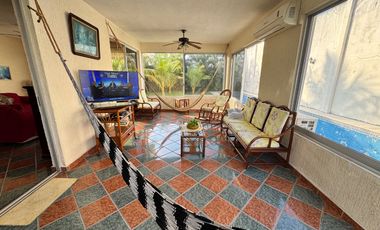 Casa en Venta. Olinalá Princesa, Granjas del Marqués