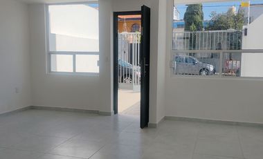 CASA EN VENTA EN ARBOLEDAS DE LOMA BELLA