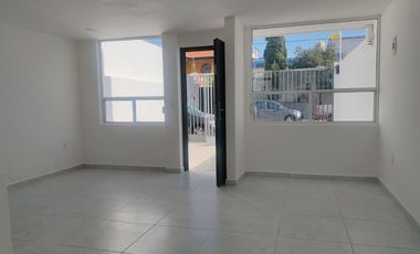 CASA EN VENTA EN ARBOLEDAS DE LOMA BELLA