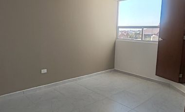 CASA EN VENTA EN ARBOLEDAS DE LOMA BELLA