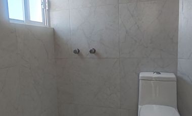 CASA EN VENTA EN ARBOLEDAS DE LOMA BELLA