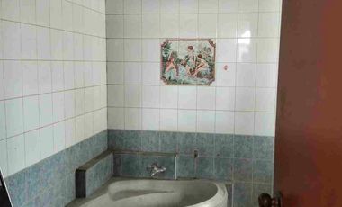 Disewakan Rumah modern 2 lt, Permata Indah Holis,akses Tol 5mnt, strategis, cocok hunian atau kantor, salon, pre wedding, dll