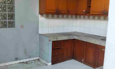 Disewakan Rumah modern 2 lt, Permata Indah Holis,akses Tol 5mnt, strategis, cocok hunian atau kantor, salon, pre wedding, dll