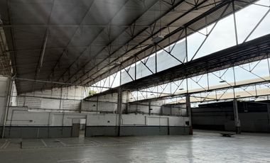 Bodega Alquilo De 4.750 M2 / $94.2 Millones / Ubicación: Cali Zona Comercial E Industrial / Excelente Vitrina