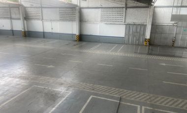 Bodega Alquilo De 4.750 M2 / $94.2 Millones / Ubicación: Cali Zona Comercial E Industrial / Excelente Vitrina