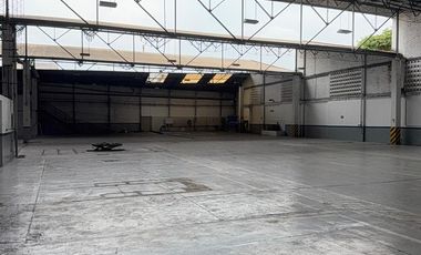 Bodega Alquilo De 4.750 M2 / $94.2 Millones / Ubicación: Cali Zona Comercial E Industrial / Excelente Vitrina