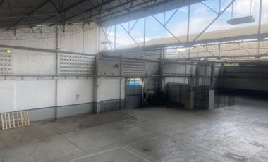 Bodega Alquilo De 4.750 M2 / $94.2 Millones / Ubicación: Cali Zona Comercial E Industrial / Excelente Vitrina