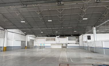 Bodega Alquilo De 4.750 M2 / $94.2 Millones / Ubicación: Cali Zona Comercial E Industrial / Excelente Vitrina