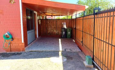 A pasos de pueblo del Monte