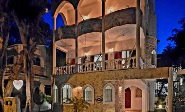 Luxury Beachfront Home in Playacar Phase 1 – Ocean View