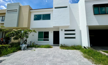 Casa en Renta, Solares Althea Coto 11