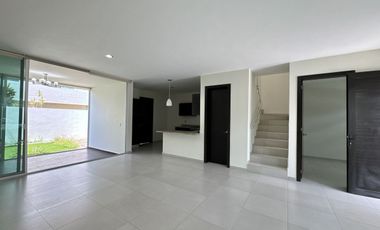 Casa en Renta, Solares Althea Coto 11