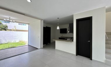 Casa en Renta, Solares Althea Coto 11