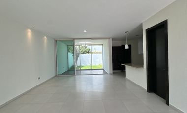 Casa en Renta, Solares Althea Coto 11