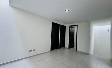 Casa en Renta, Solares Althea Coto 11