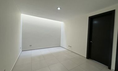 Casa en Renta, Solares Althea Coto 11