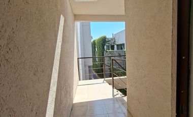 RESIDENCIA DE LUJO EN VENTA EN CAMINO REAL A MOMOXPAN | ALBERCA CLIMATIZADA | 6 AUTOS