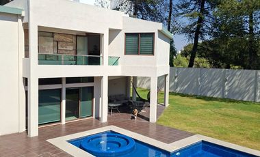 RESIDENCIA DE LUJO EN VENTA EN CAMINO REAL A MOMOXPAN | ALBERCA CLIMATIZADA | 6 AUTOS