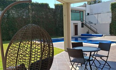 RESIDENCIA DE LUJO EN VENTA EN CAMINO REAL A MOMOXPAN | ALBERCA CLIMATIZADA | 6 AUTOS