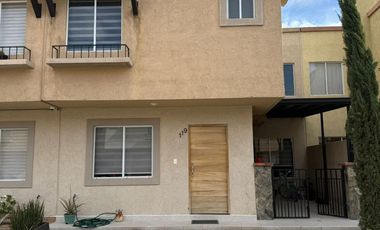 CASA EN VENTA PACHUCA – REAL MADEIRA CON 3 HABITACIONES, AMUEBLADO
