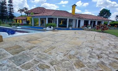 FINCA EN VENTA SANTA ELENA-CERRITO