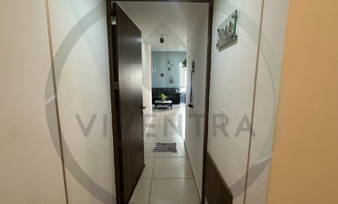 Recámara King con 2 clósets, Gym Life Fitness y 2 lugares de estacionamiento.